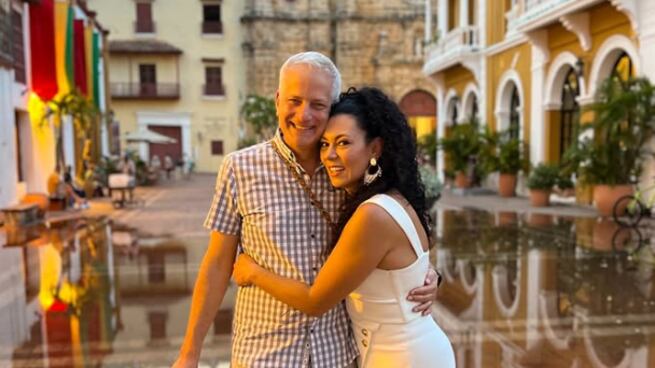 Andrea Guzmán reveló sí se enamoró de su esposo italiano por la 'plata'