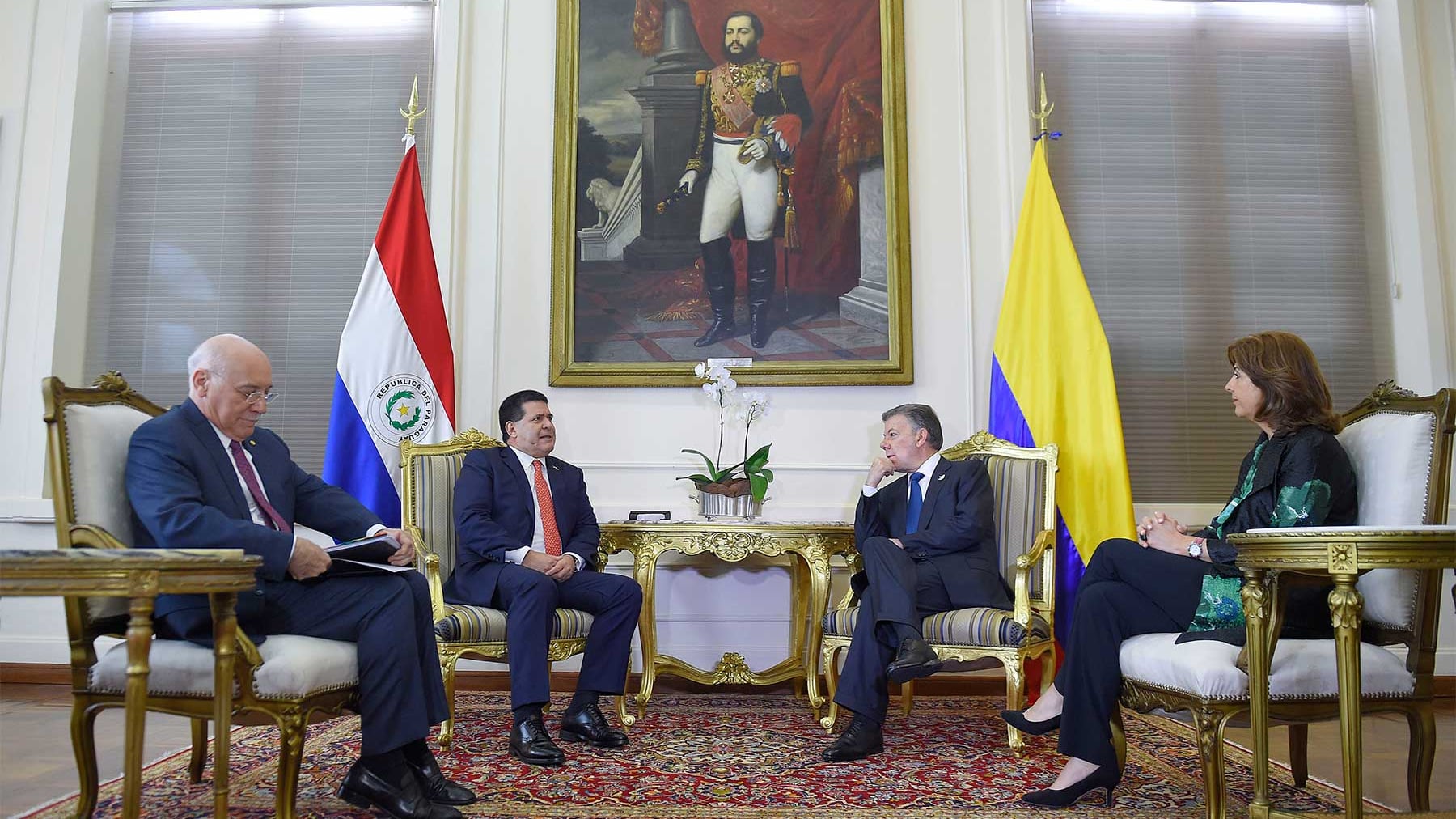 presidente Santos en Paraguay