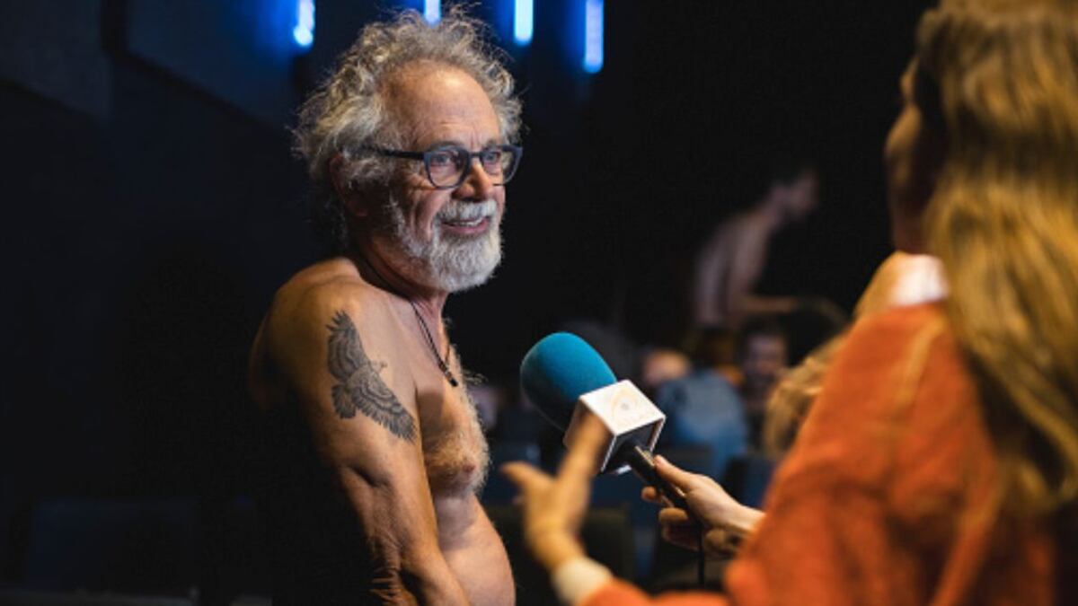 ¿Irías? Inauguran el primer cine nudista y aseguran que es "muy agradable"