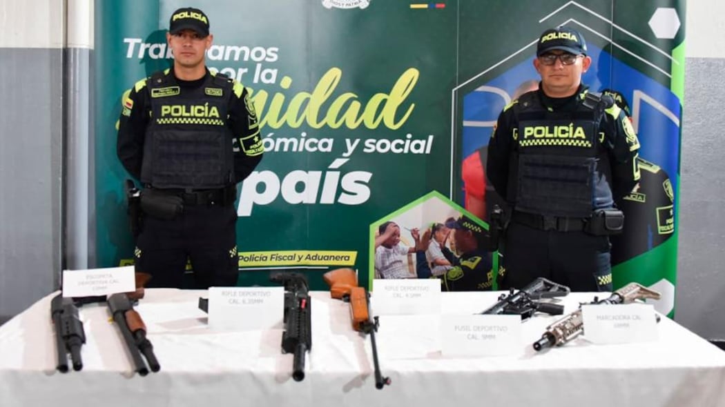 Operativo contra el tráfico ilegal de armamento en Bogotá.