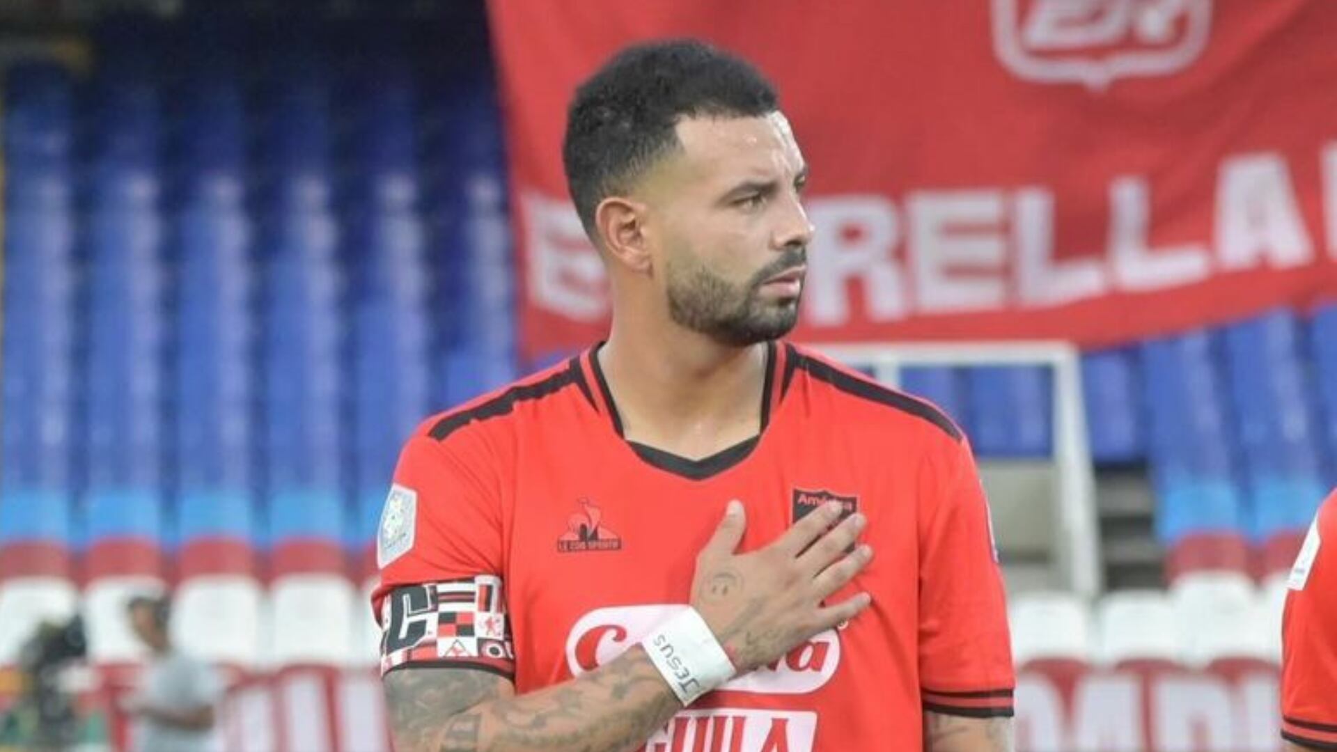 hinchas del América creen que Edwin Cardona fue quien reveló el problema con César Farías