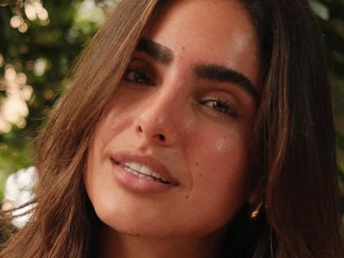 Así posó Isabella Ladera para hacer público su embarazo, después de meses de rumores