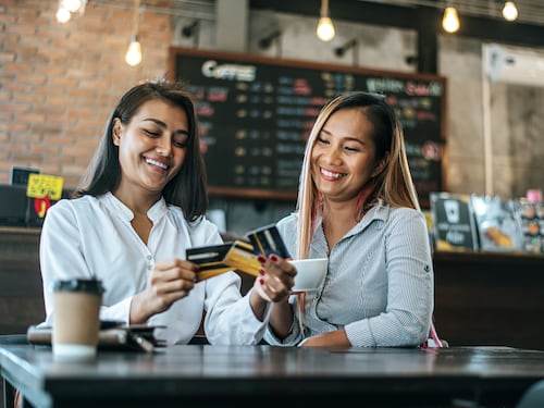 Más que un eslogan: la apuesta de Banco Caja Social por ser un “Banco Amigo”