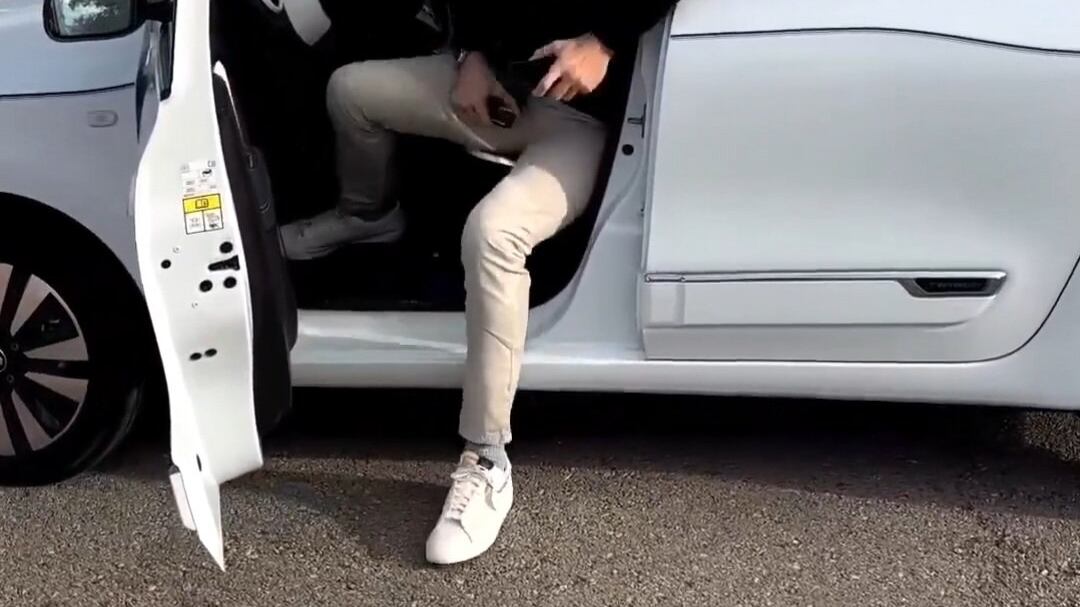 Gerard Piqué: el costo del Renault Twingo que usó en respuesta a canción de Shakira