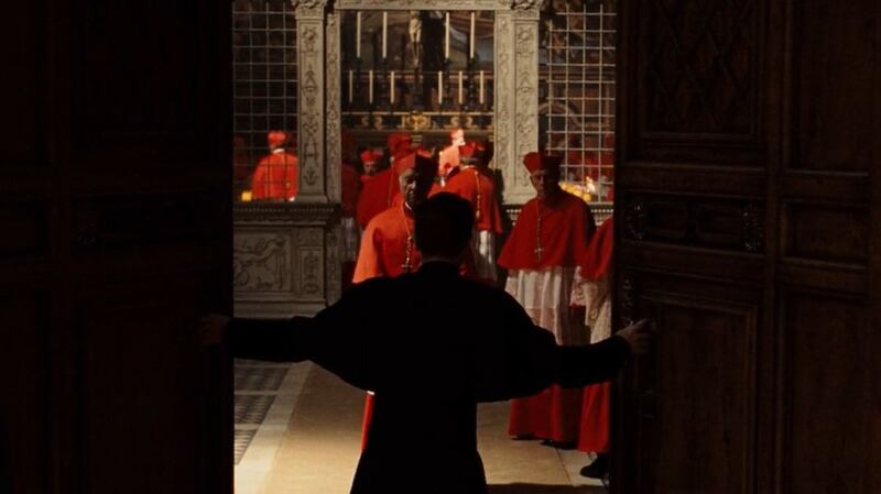La muerte del papa Francisco enlutó a los católicos y trae las preguntas de cómo será el proceso de cónclave para escoger a su sucesor, así lo ha retratado el cine.