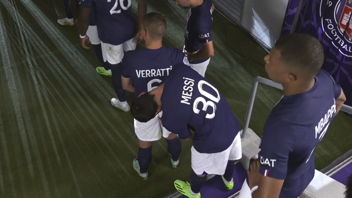 ¿Por qué Messi le inspeccionó la pantaloneta a Marco Verrati en PSG?