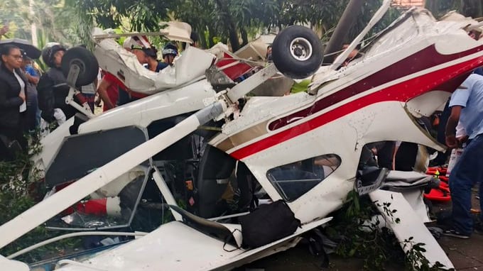 Dos personas heridas por accidente de avioneta en Medellín