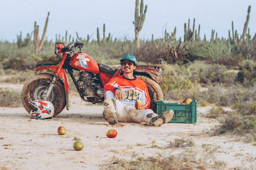 Nuevo groove, misma esencia: Caloncho lanza “Mangos”