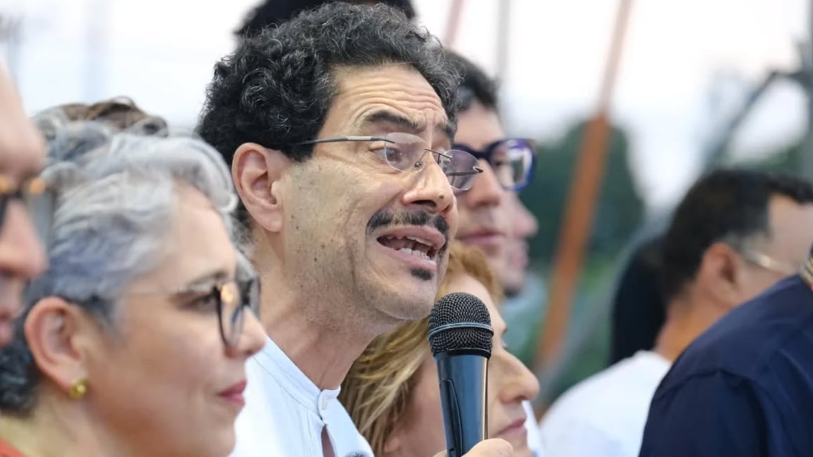 Iván Cepeda publicó mensaje