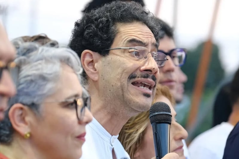 “Con la verdad no se juega”: Iván Cepeda arremete contra la “estrategia de la mentira” que asegura está en la campaña presidencial