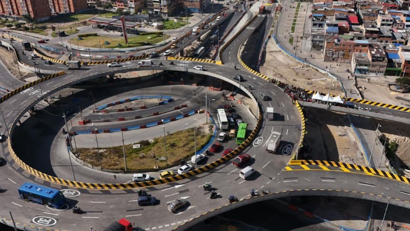 Video: luego de tres años de atrasos Distrito entregó la glorieta de la Avenida Ciudad de Cali