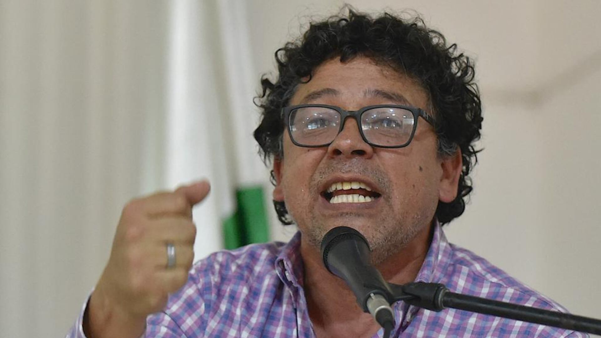 Javier Pava, saldría de su cargo como director de la Unidad de Gestión del Riesgo.