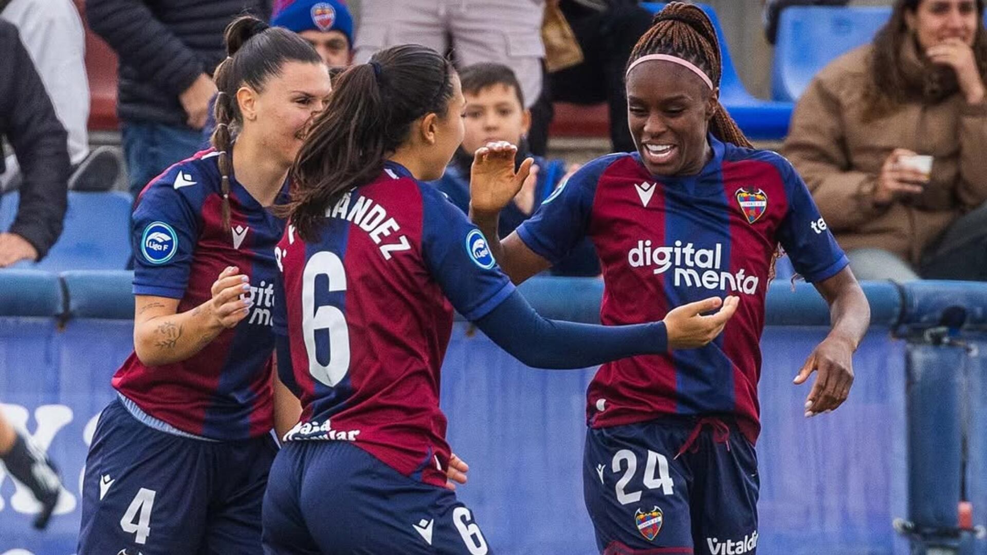 Ivonne Chacón hoy hizo el mejor gol en lo que va del año contra el Barcelona en el fútbol femenino