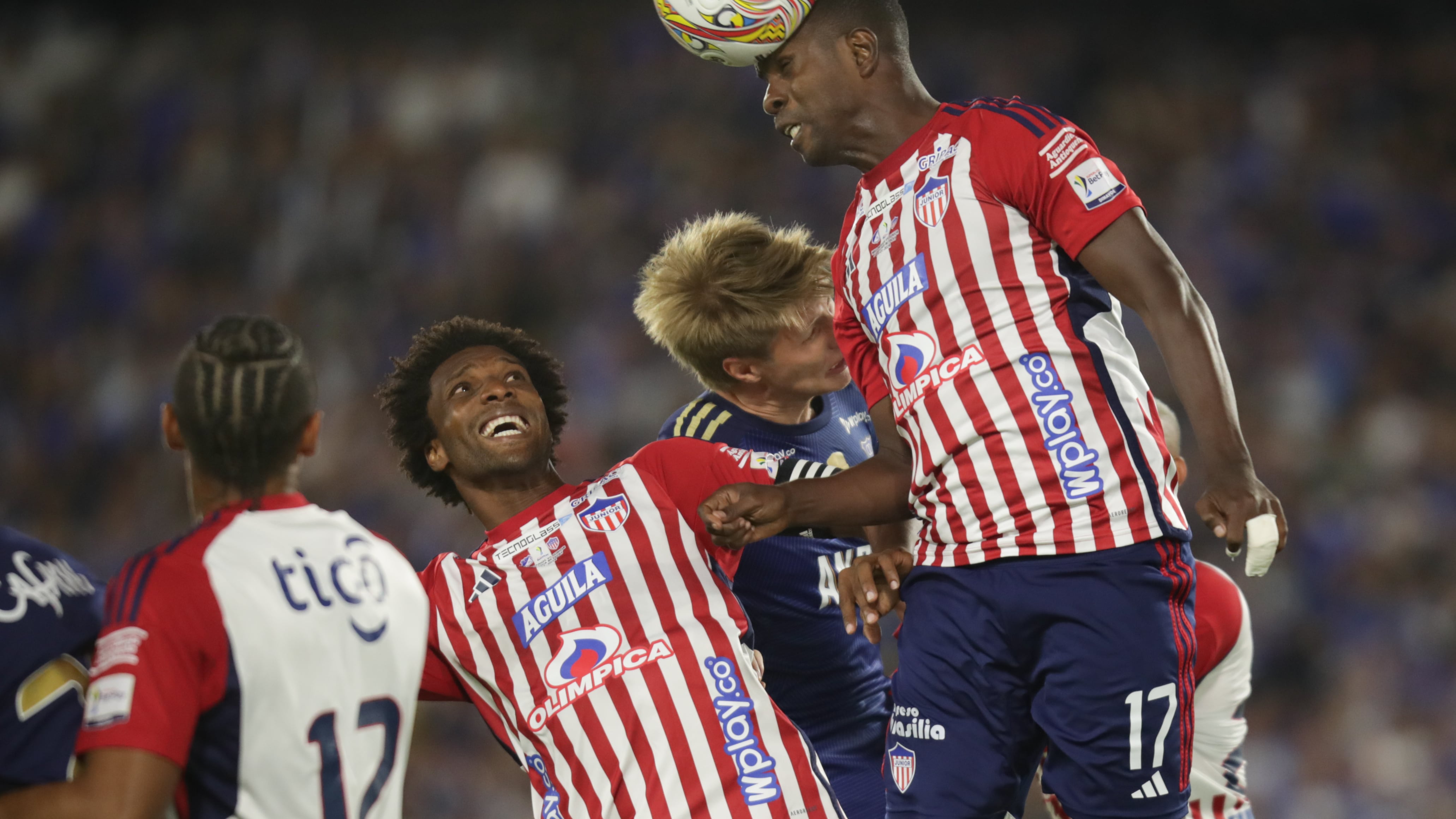 Millonarios VS Junior por la final de la Superliga en el Estadio El Campín de Bogotá
