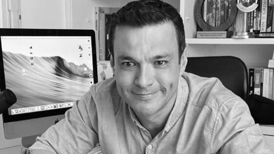 “País de fanatismos ideológicos”: Juan Diego Alvira salió a defenderse por estar ‘defendiendo’ a Petro