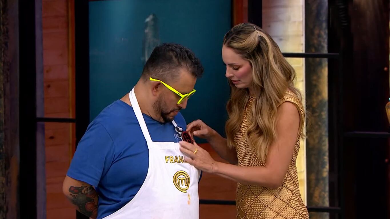 Esta es la segunda vez y consecutiva en la que Franko de 'MasterChef Celebrity' se gana el 'pin de inmundidad'.