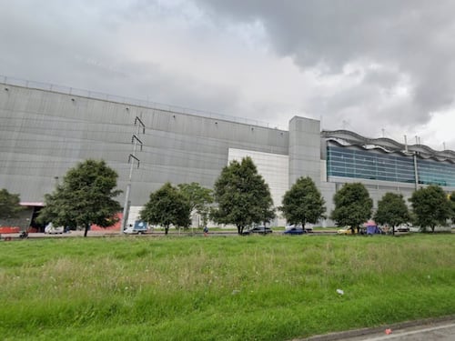 Una víctima de robo acusa a reconocido centro comercial de presunta protección a delincuentes en Bogotá