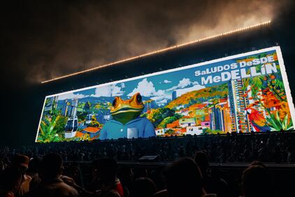 Bad Bunny primera noche de concierto en Medellín 2026.