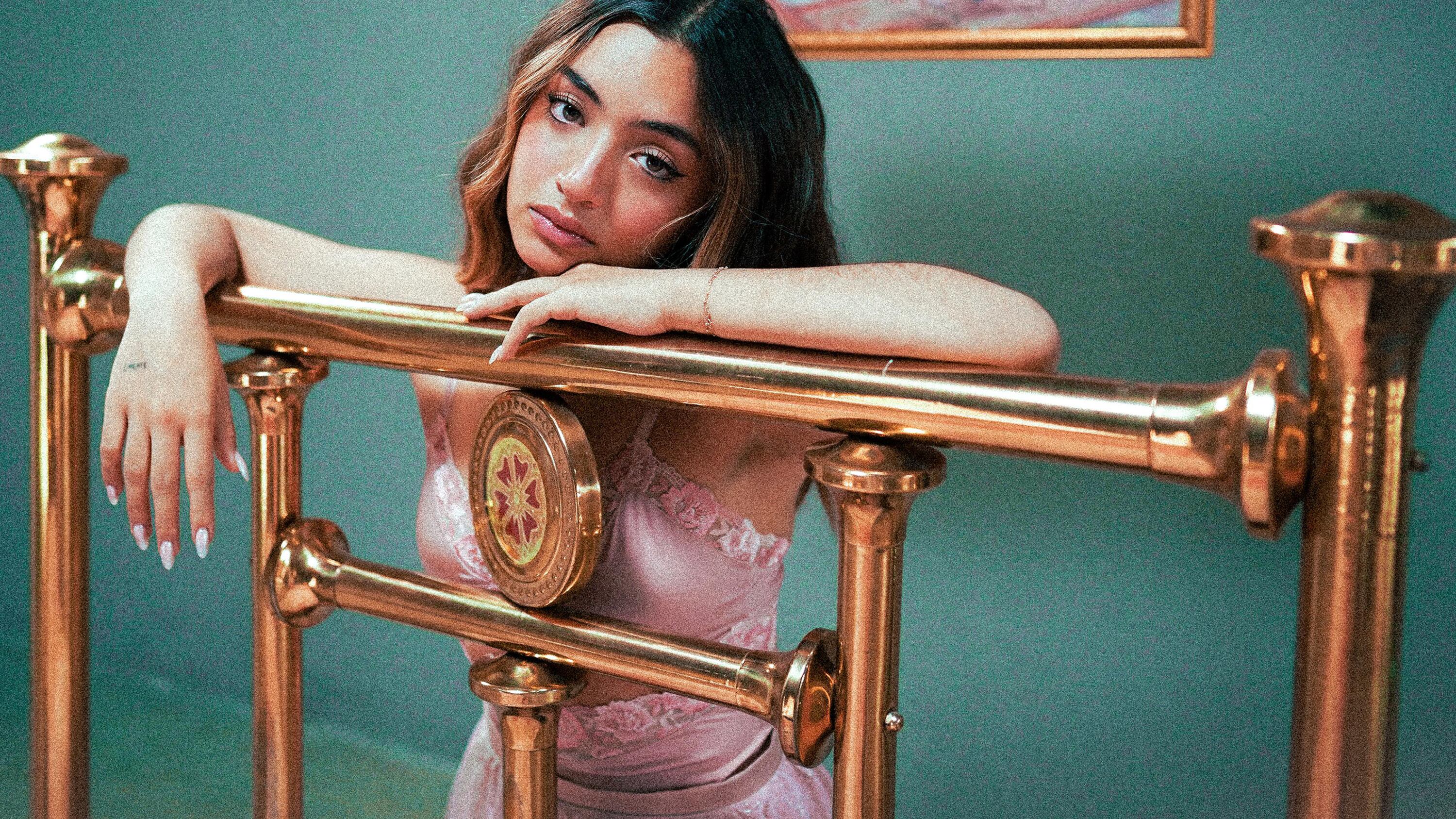 Vale Garzón estrena su primer sencillo