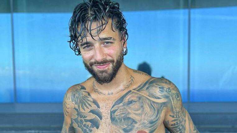 "Diablo, qué chimba": Maluma desata la envidia con las fotos más hot junto a su novia