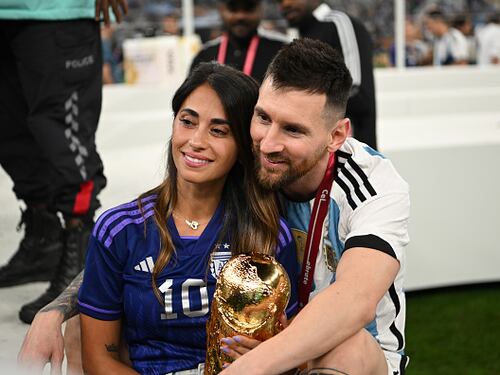 ¿Se unen a la lista de divorciados? Medios aseguran que Messi y Antonella estarían pasando por “una fuerte crisis”
