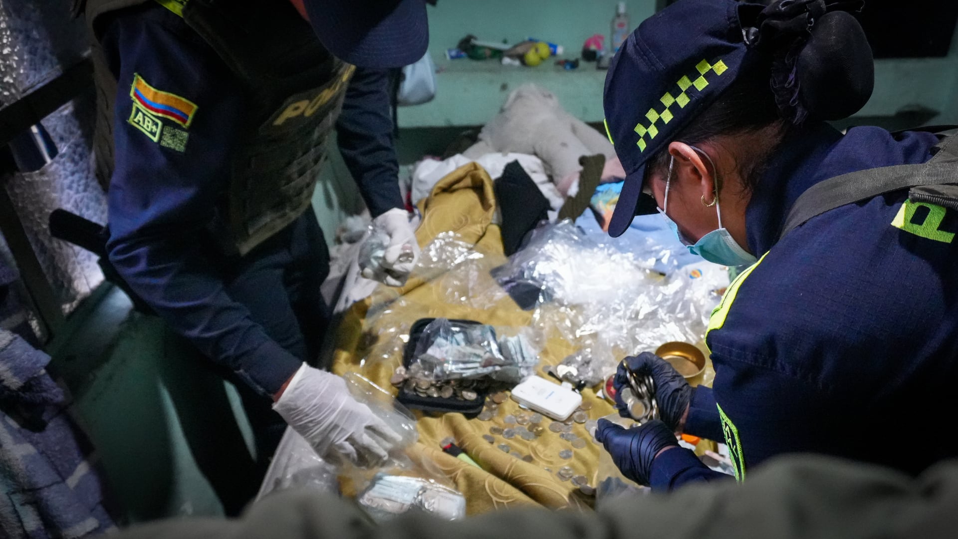 Golpe al ‘Sanber’ en Bogotá; incautan más de 10.000 dosis de estupefacientes