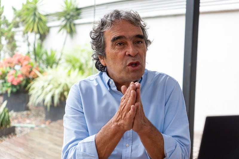 “¿Qué le pasó a usted con las ballenas?”: Fajardo le respondió a Néstor Morales cuando le preguntó si ya tenía tiquetes para Nuquí