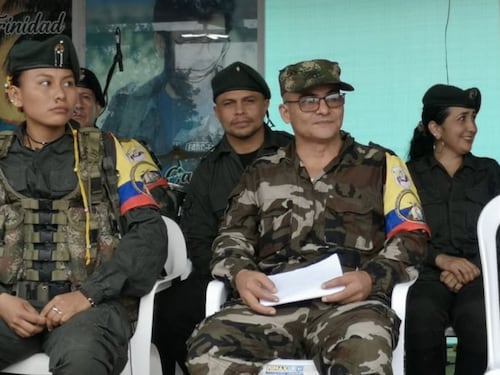 Fiscalía emitió orden de captura contra ‘Iván Mordisco’ y altos cabecillas por el brutal genocidio contra el pueblo nasa