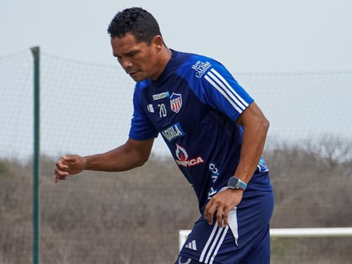 Alfredo Arias no dio esperanza de contar con Carlos Bacca, quien se bajaría el sueldo para quedarse en Junior
