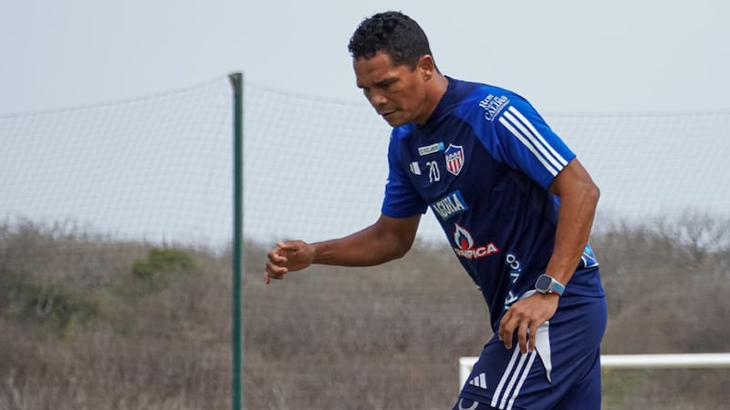 ¿Carlos Bacca no juega en Junior?
