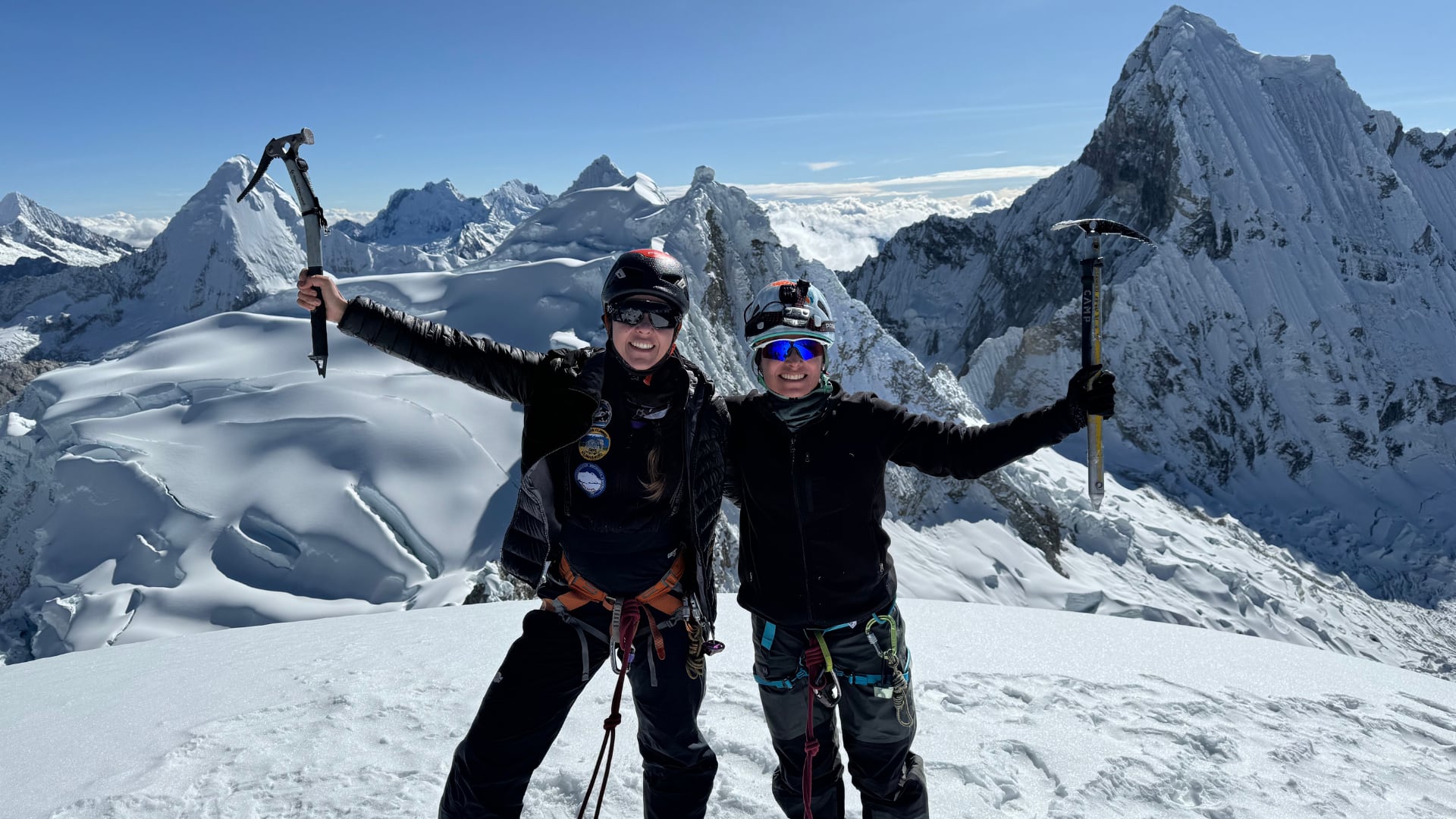 Montañistas colombianas conquistaron el Monte Vinson y completaron las siete cumbres más altas de cada continente