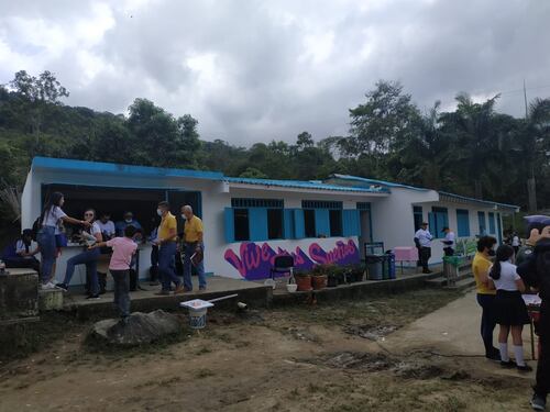 La escuela que es símbolo de reintegración de excombatientes en Icononzo, Tolima