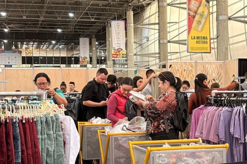 Regalos con estilo y grandes marcas: El plan ideal para comprar los detalles de Navidad en Medellín