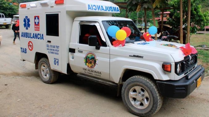 Las disidencias de las Farc habrían regalado ambulancia e inaugurado centro médico en el Cauca.