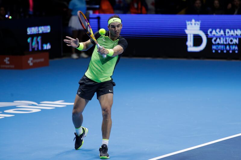 Rafael Nadal VS Casper Ruud durante su juego de exhibición en el Coliseo Live en Bogotá.