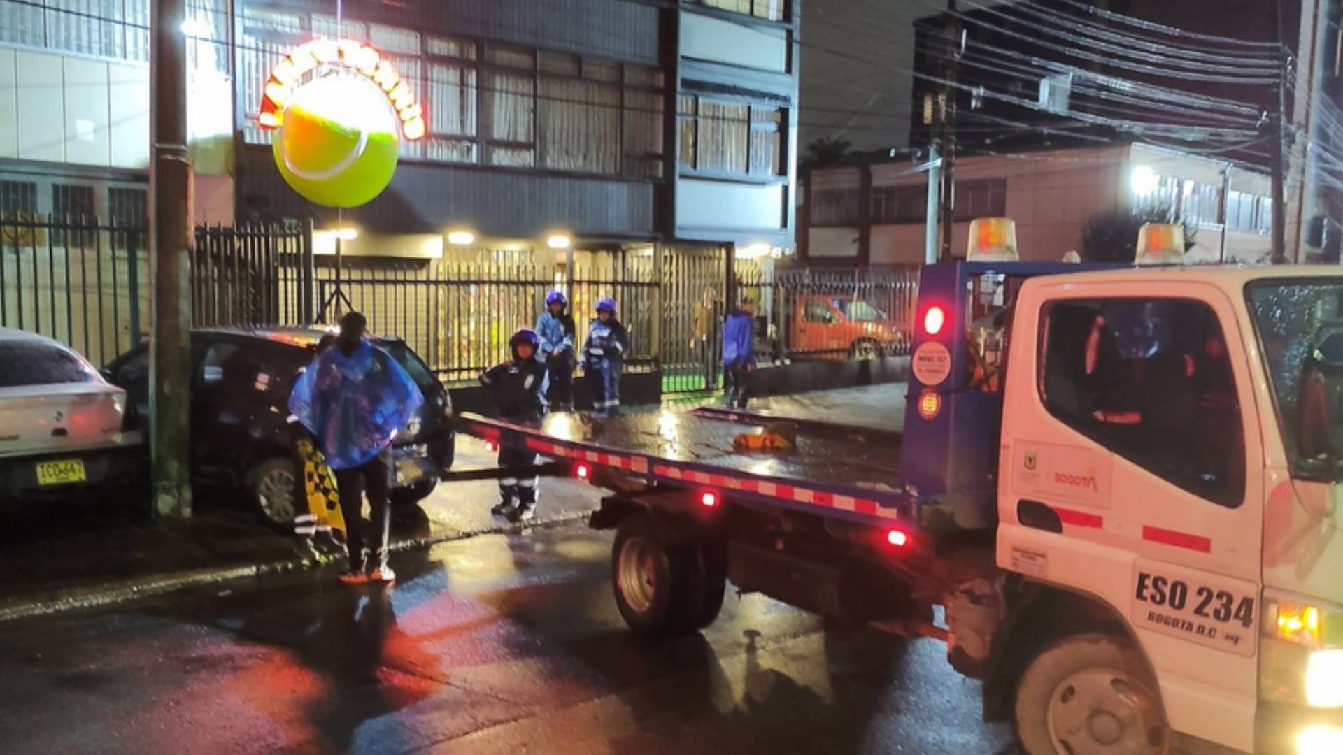 Se llevaron carros mal parqueados cerca de El Campín antes de la final de Copa Betplay 2022