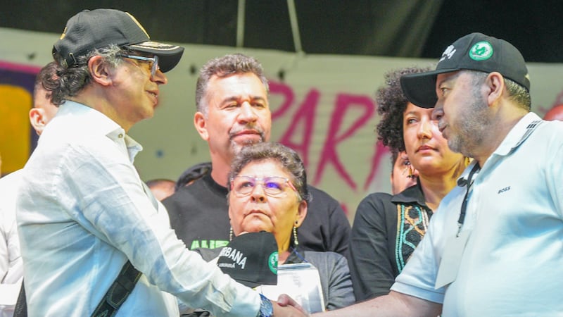 ¿Quiénes son los 23 cabecillas criminales a los que el gobierno Petro les levantó las órdenes de captura?