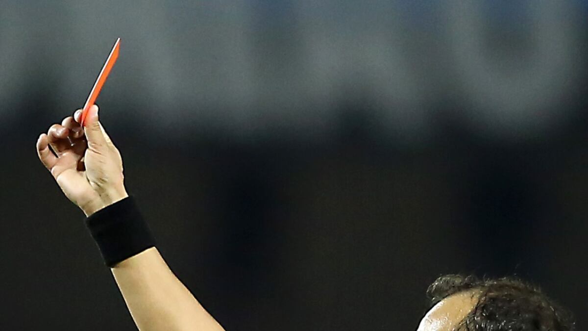 Estos son los árbitros que menos dejan jugar en el fútbol colombiano