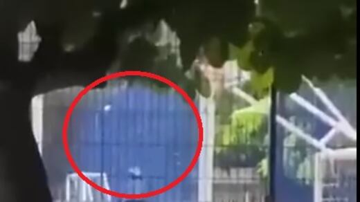 Pareja mantiene relaciones sexuales en un parque en Barranquilla.