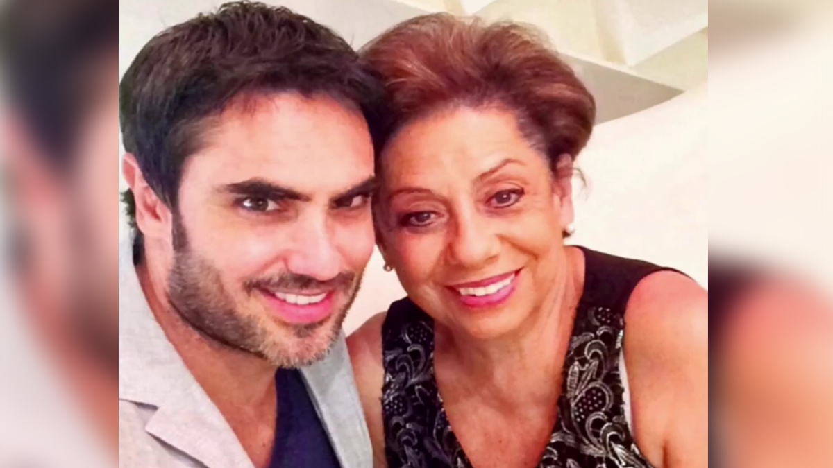 Lincoln Palomeque junto a su mamá