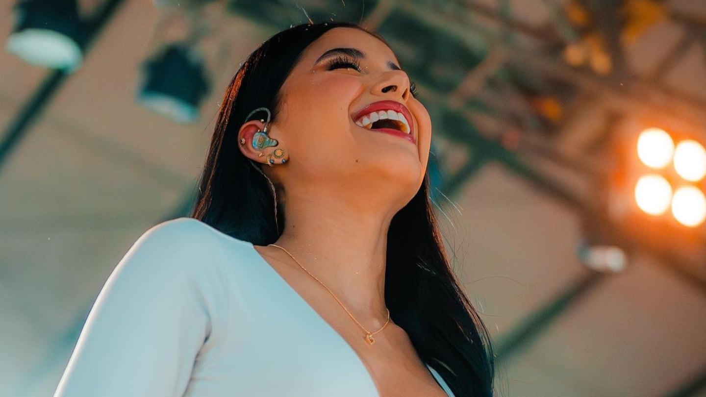 La cantante Jenny López es blanco constante de ataques en redes por parte de sus detractores.