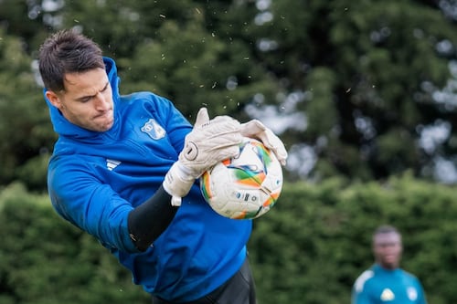 Millonarios no tendría en cuenta a Guillermo de Amores y ya evalúa qué hacer con su contrato