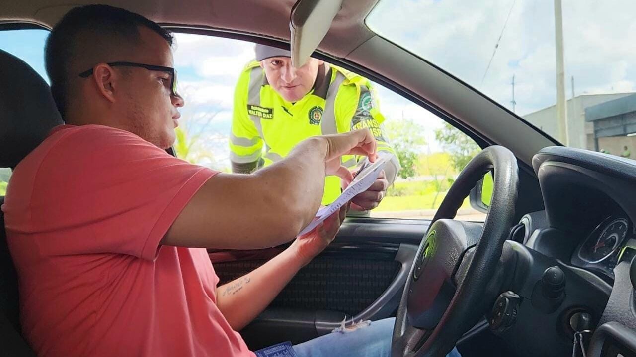 Policía Nacional, Secretaría de Tránsito Departamental y Concesión Ruta al Mar, brindan seguridad a los viajeros