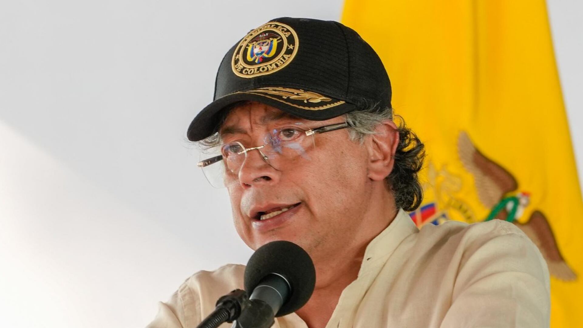 Petro pide acciones contra empresas de carbón en Colombia