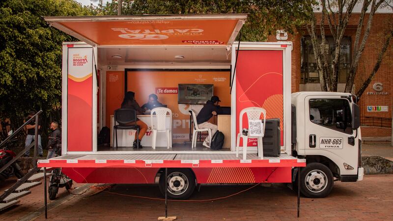 Encontrar trabajo ahora será más fácil: Bogotá lanza su nuevo servicio móvil de empleo