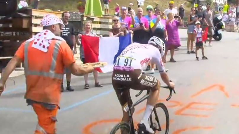A O'Connor le subieron el aliento a punta de pizza en el Tour de Francia