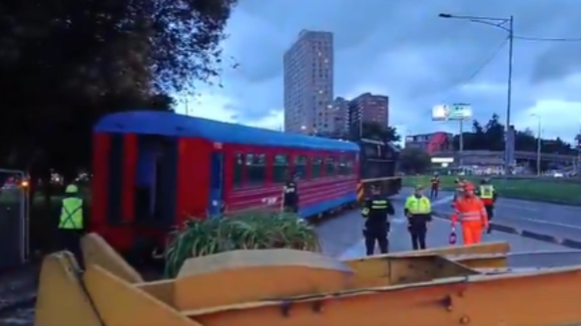 Se descarriló el Tren de la Sabana en plena NQS con 600 pasajeros: No hay paso al sur