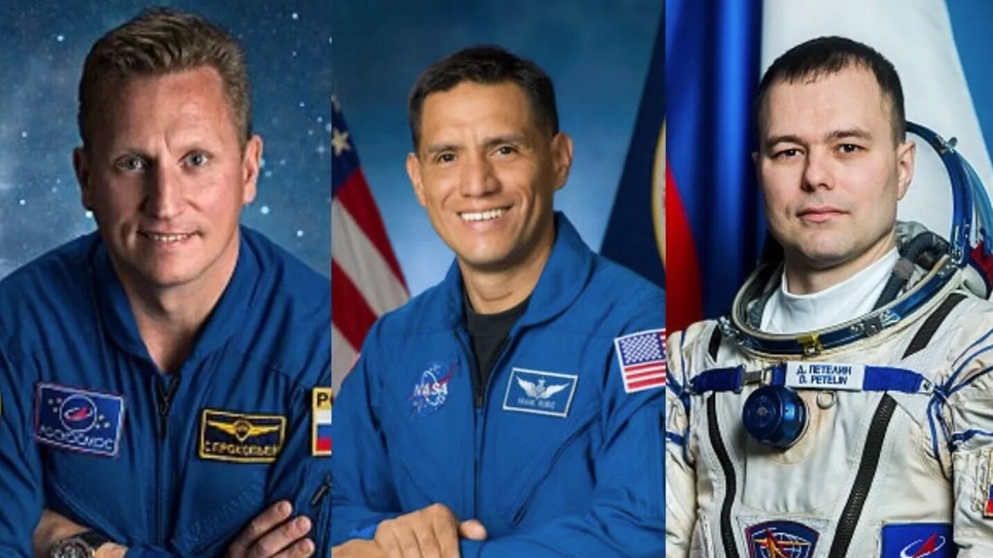 De izquierda a derecha, Sergey Prokopyev, Frank Rubio y Dmitry Petelin