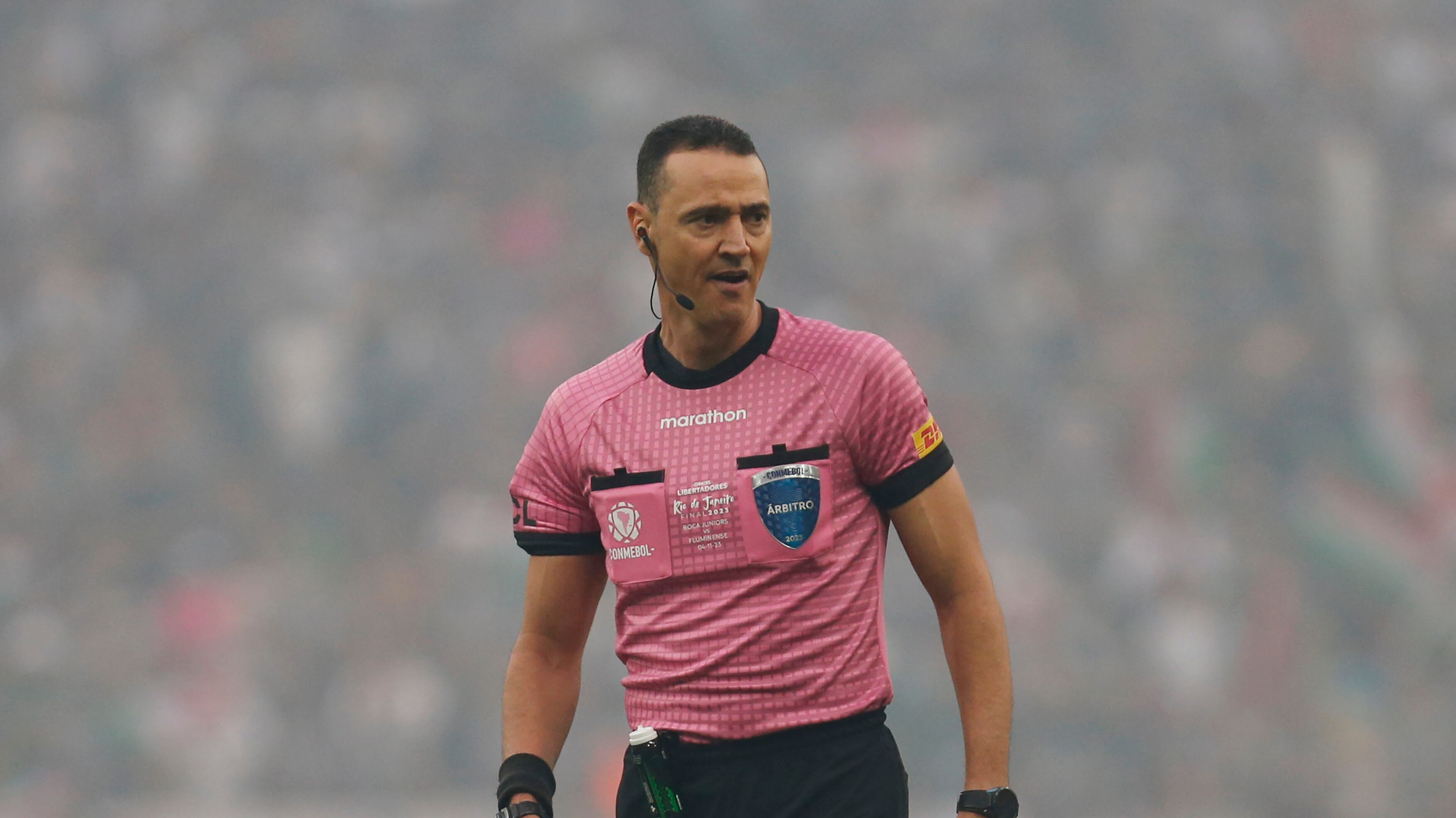 DT de Santa Fe pidió que los árbitros de Colombia tomen ejemplo de Wilmar Roldán