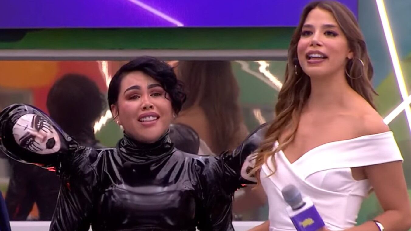 Yina Calderón y Dominica Duque en 'La casa de los famosos Colombia 2'